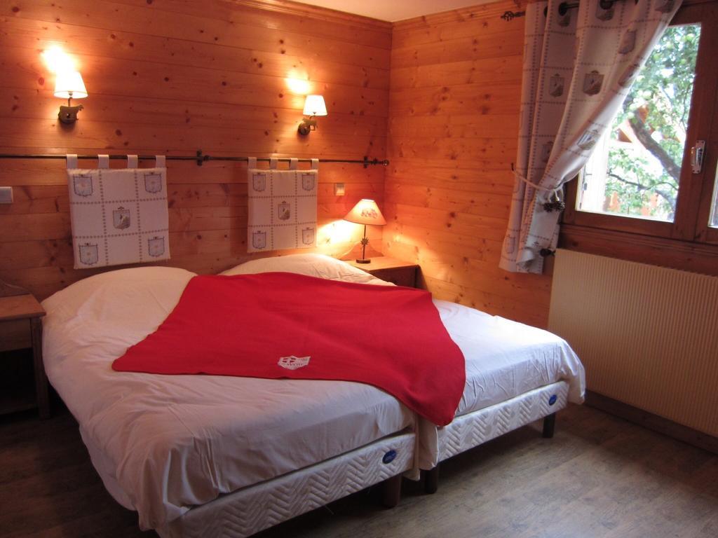 Appart 4 Pers 3 Etoiles Proximite Lac Et Remontees Courchevel Le Praz - Arrayanes Zimmer foto
